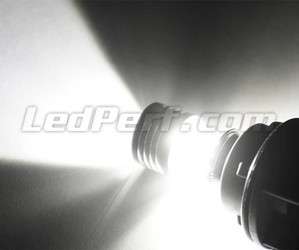 Clever HB3 bulb with CREE LEDs - white lights