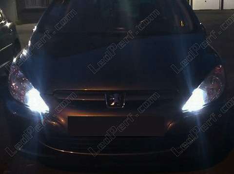 xenon white sidelight bulbs LED for Peugeot 307