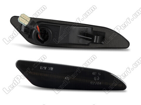 Connector of the smoked black dynamic LED side indicators for Alfa Romeo 147 (2005 - 2010)