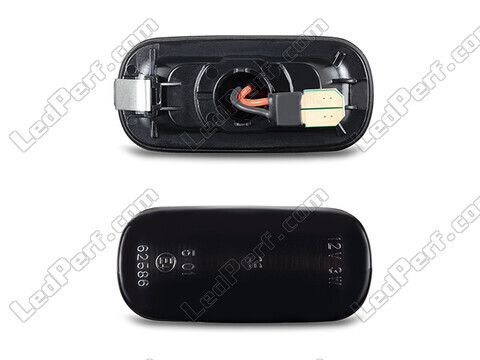 Connector of the smoked black dynamic LED side indicators for Audi A4 B6