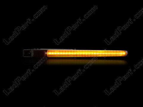 Maximum lighting of the dynamic LED side indicators for BMW Serie 5 (F10 F11)