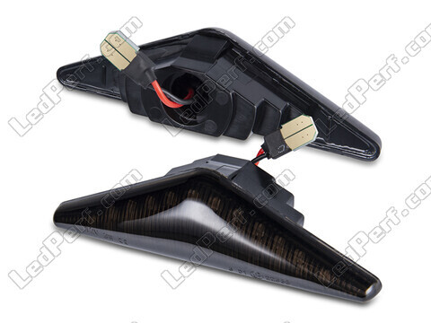 Side view of the dynamic LED side indicators for Ford Focus MK1 - Smoked Black Version