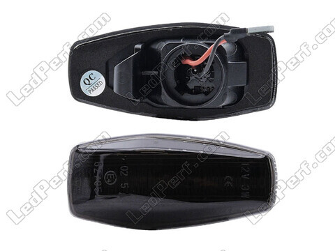 Connector of the smoked black dynamic LED side indicators for Hyundai Getz