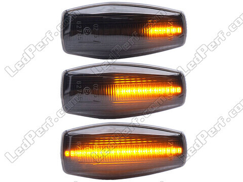 Lighting of the black dynamic LED side indicators for Hyundai I10