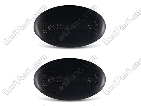 Front view of the dynamic LED side indicators for Mercedes A-Class (W168) - Smoked Black Color