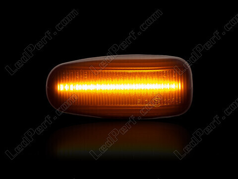 Maximum lighting of the dynamic LED side indicators for Mercedes Classe C (W202)