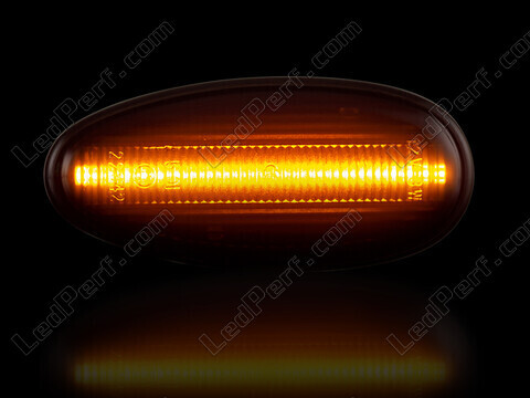 Maximum lighting of the dynamic LED side indicators for Mitsubishi Lancer Evolution 5
