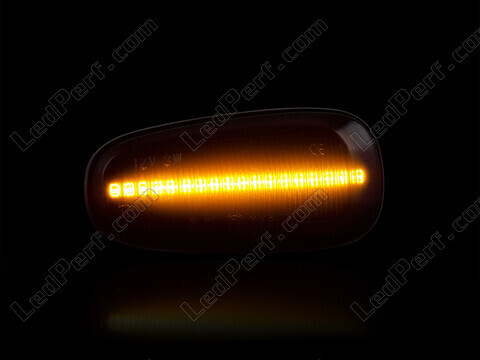 Maximum lighting of the dynamic LED side indicators for Opel Zafira A