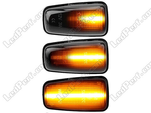 Lighting of the black dynamic LED side indicators for Peugeot 406