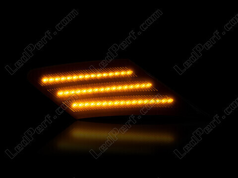 Maximum lighting of the dynamic LED side indicators for Subaru BRZ