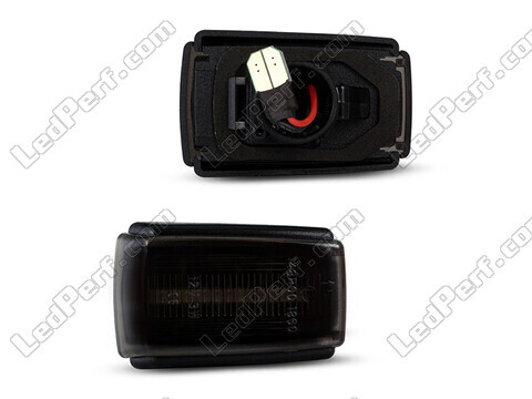 Connector of the smoked black dynamic LED side indicators for Volvo S70