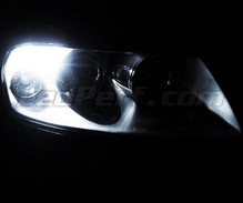 Sidelights LED Pack (xenon white) for Volkswagen Touareg 7L
