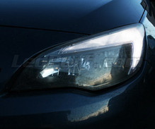 Pack of daytime running lights/sidelight bulbs (xenon white) for Opel Adam